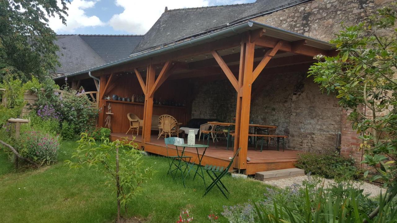 Les Hirondelles Otel Sainte-Suzanne  Dış mekan fotoğraf